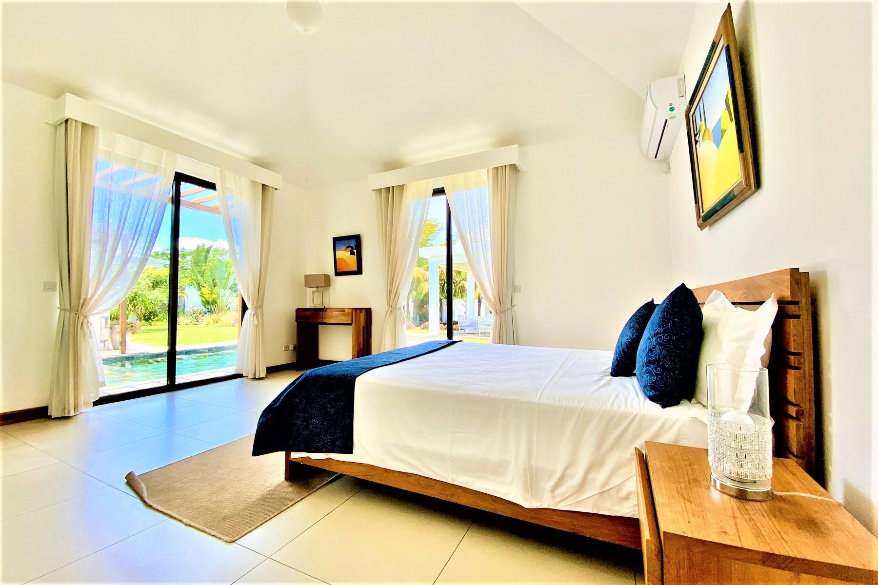 Tropical Villa — 9