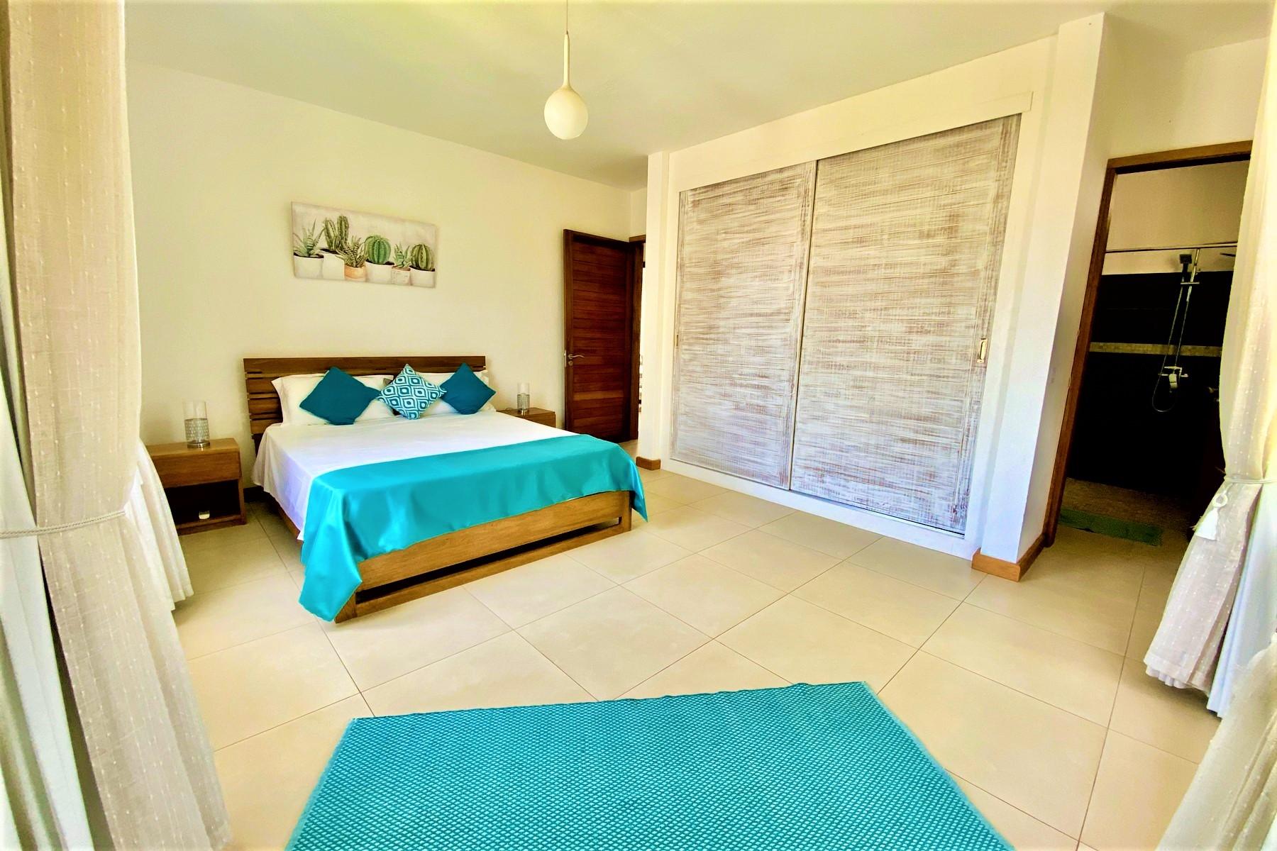 Tropical Villa — 15