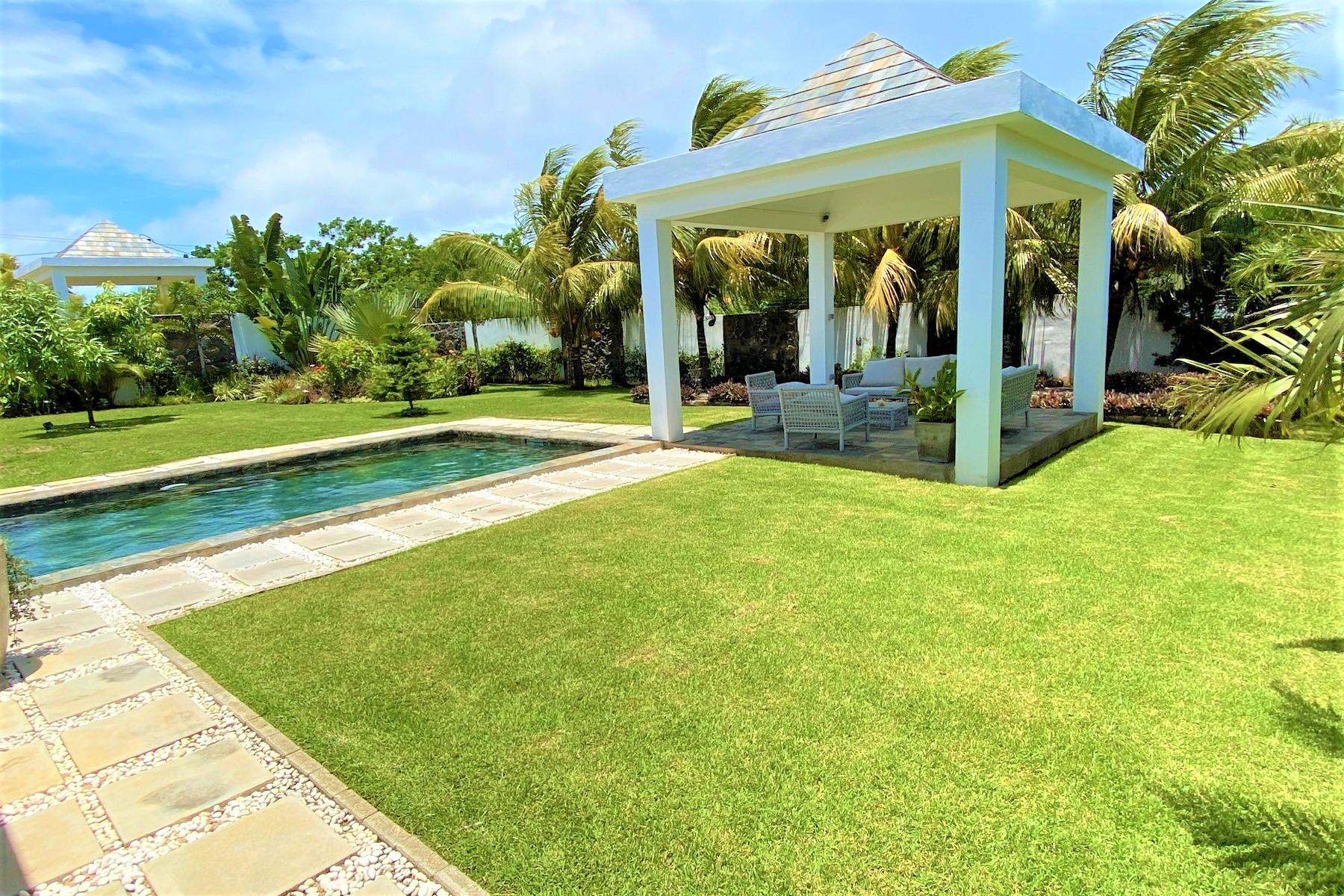 Tropical Villa — 21