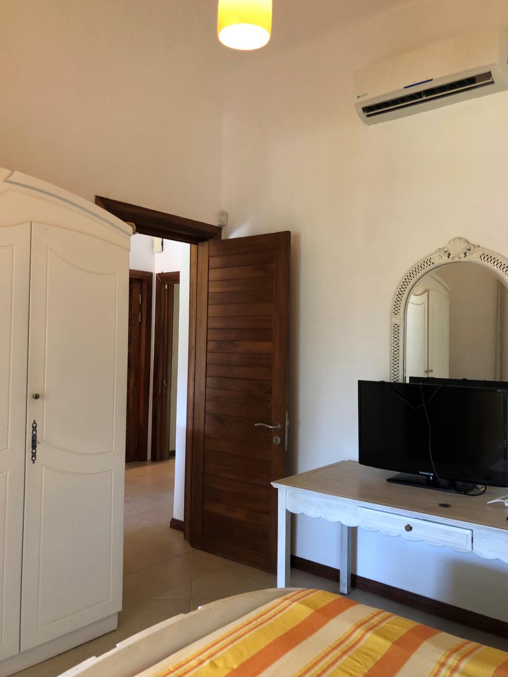 Cosy Apartment — 8