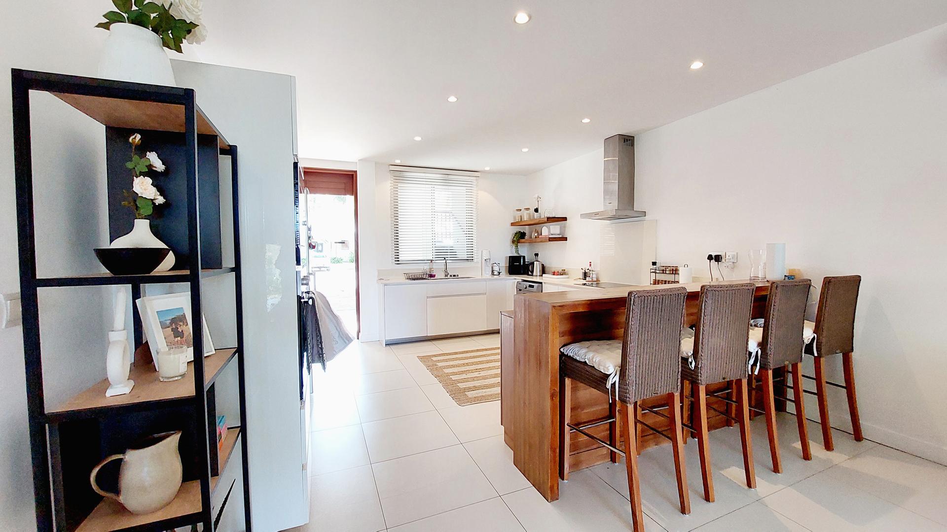 West Riversail  — 5
