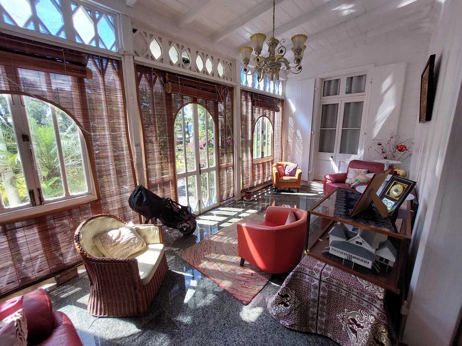 The colonial Splendor  — 3