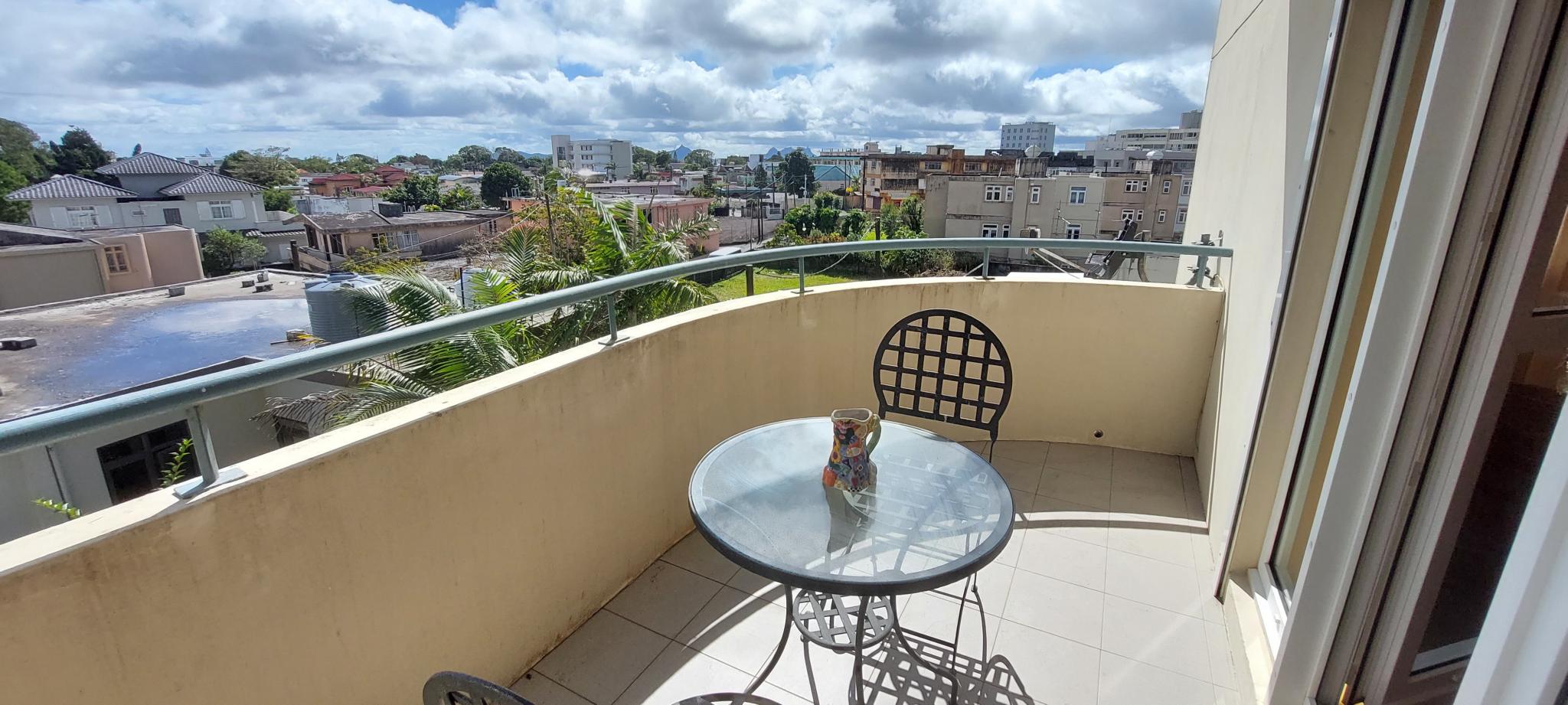La Casa — 8