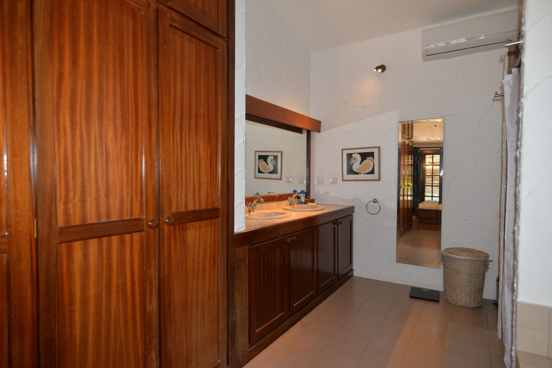 Villa Iniesta — 13