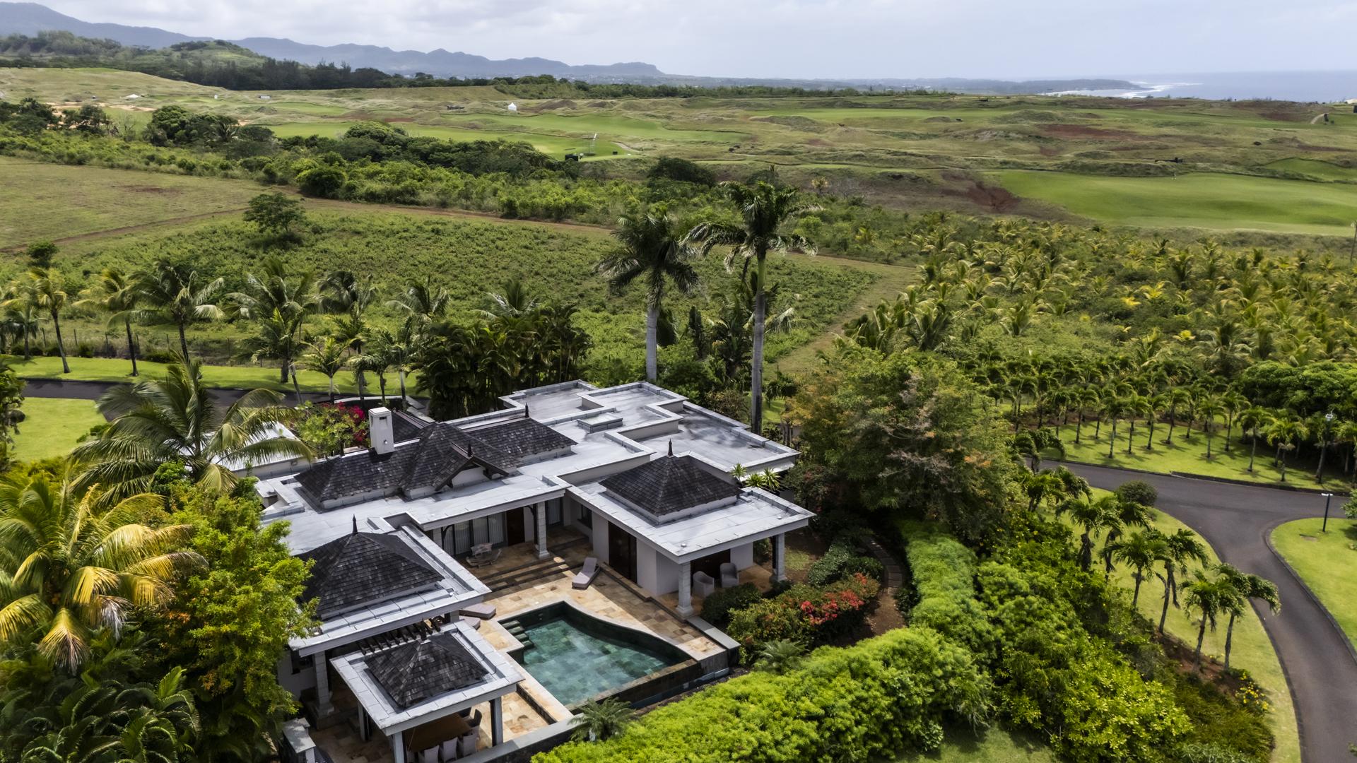 Sublime Reflection - Heritage Villas Valriche — 49