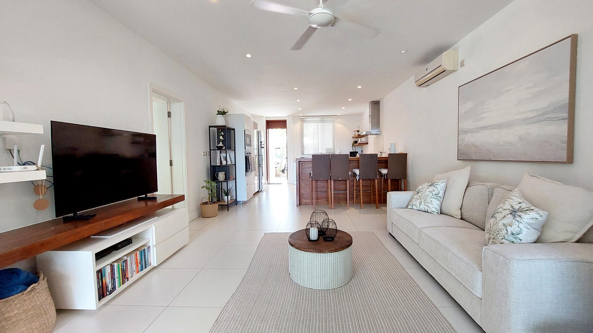 West Riversail  — 7