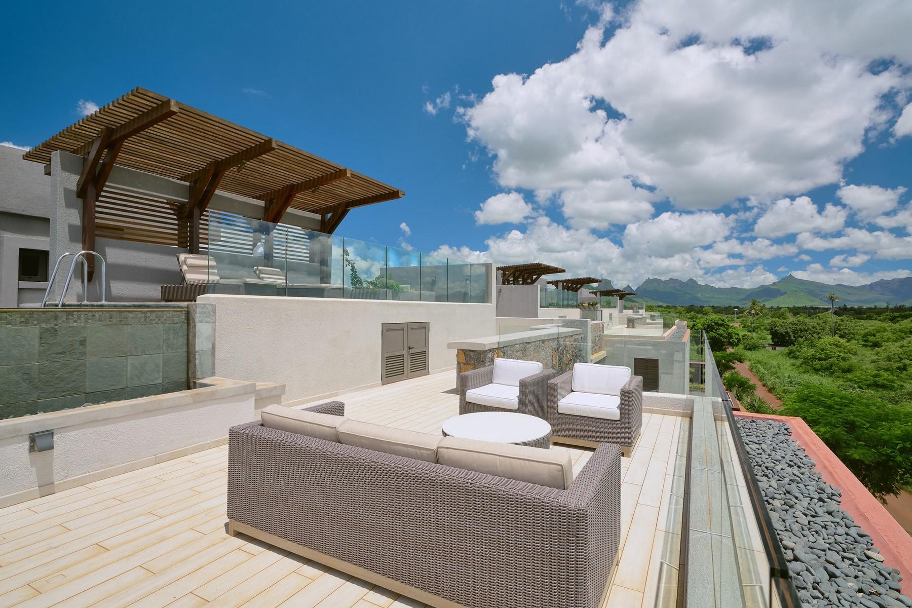 Mascarene Oceanfront Apartment — 4