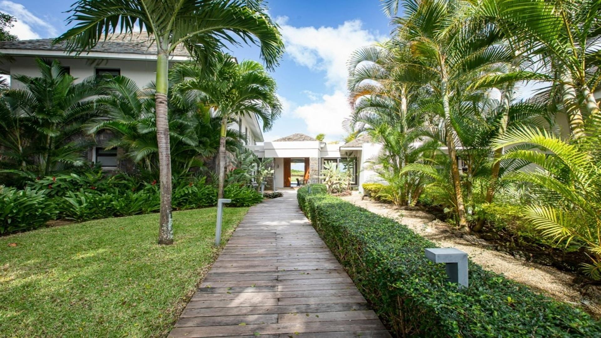 Villa Breeze - Anahita — 11