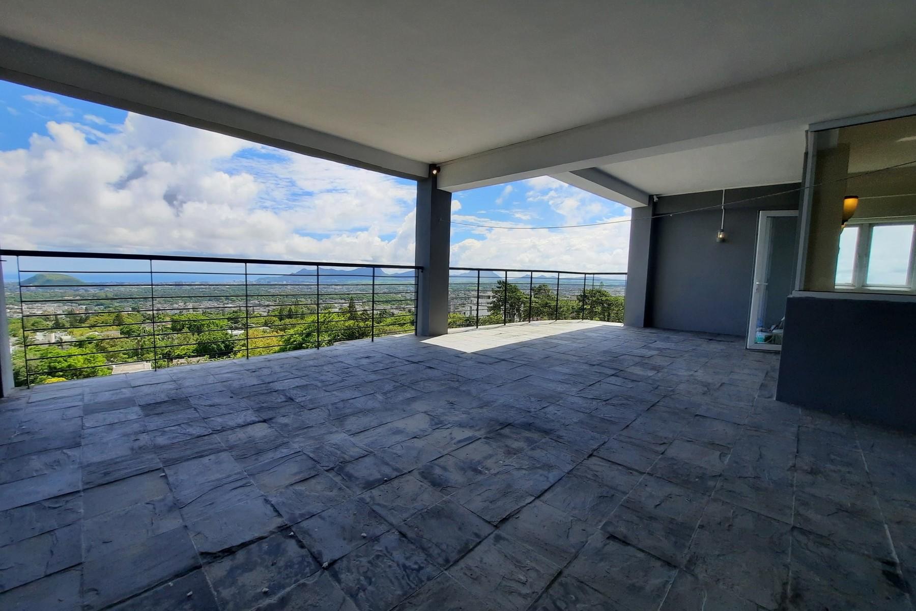 Pocket Listing - Metropolitan Elegance  — 11