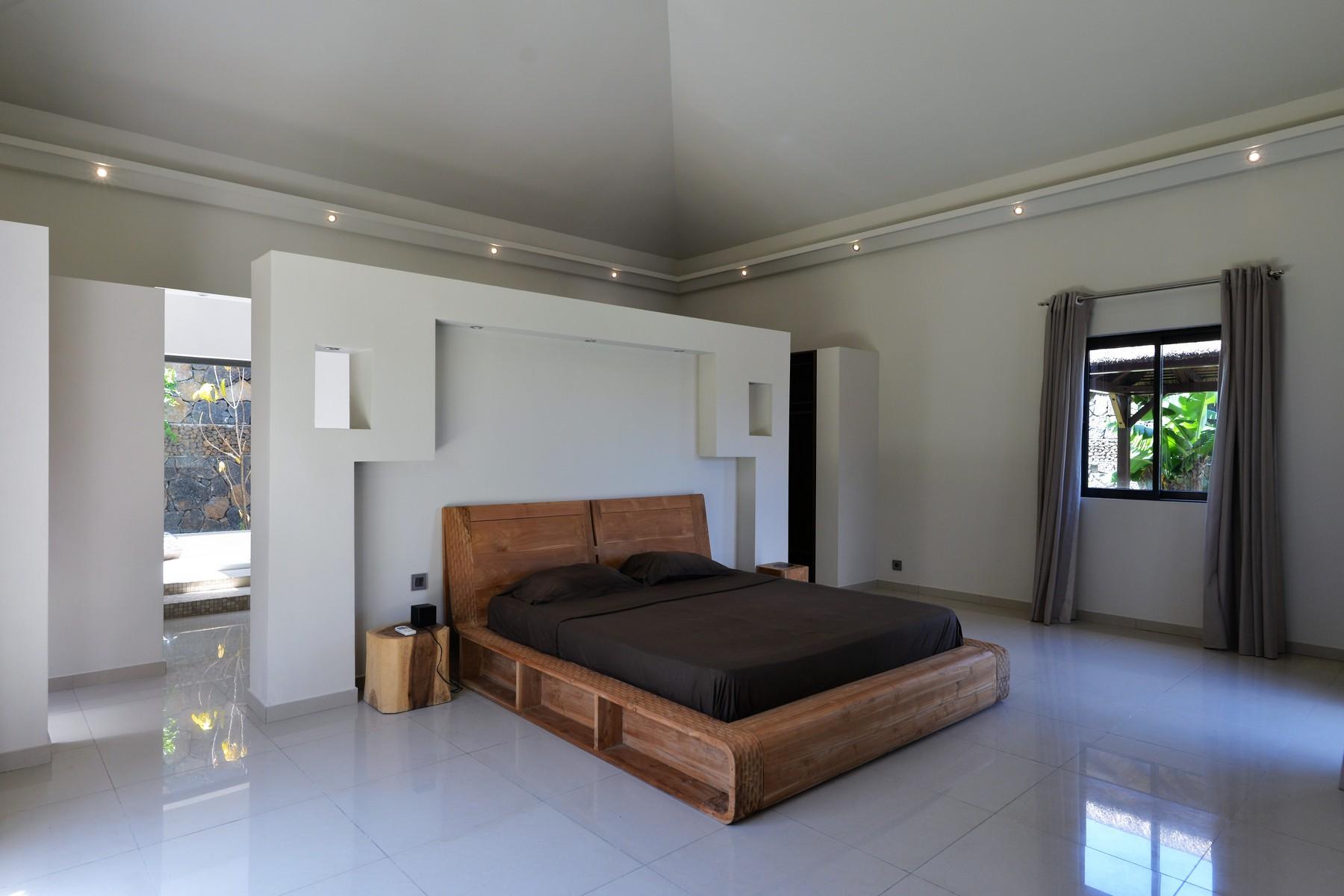 Rainbow Villa — 11