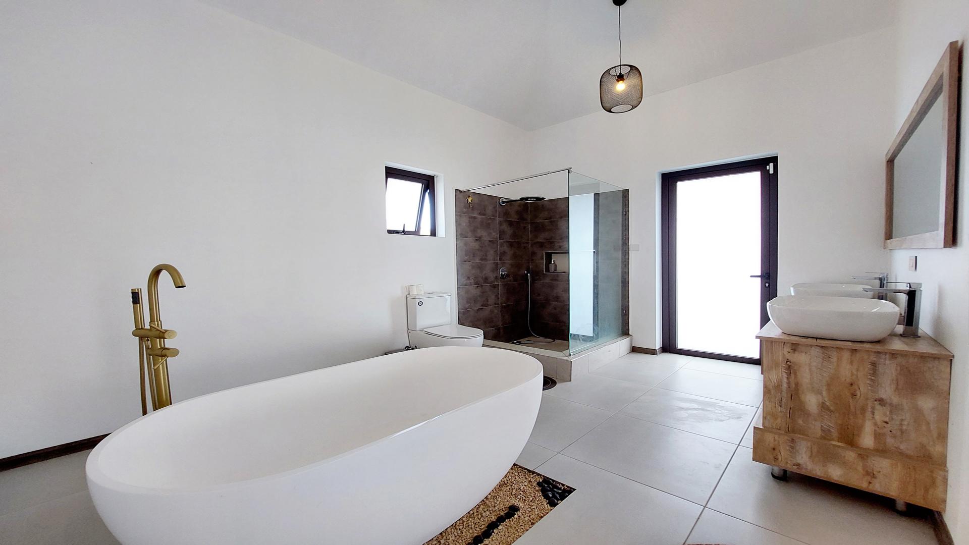 West Terrace — 10