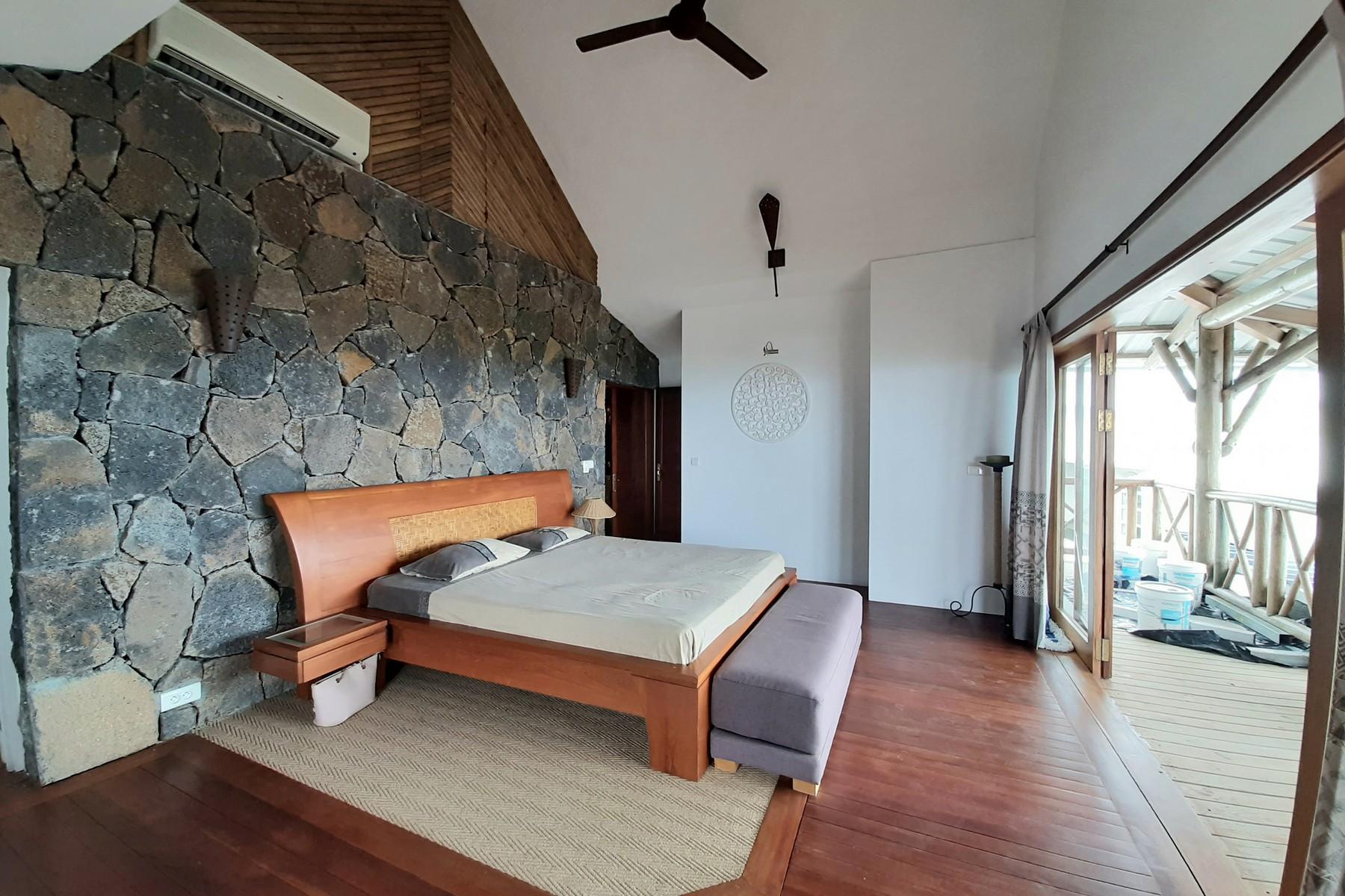 The Dream Villa — 12