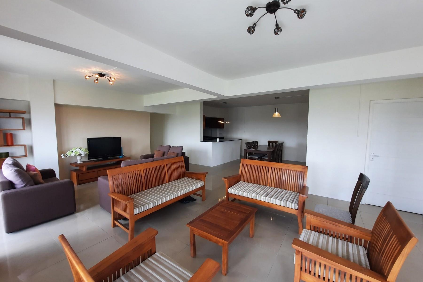 Pocket Listing - Metropolitan Elegance  — 4