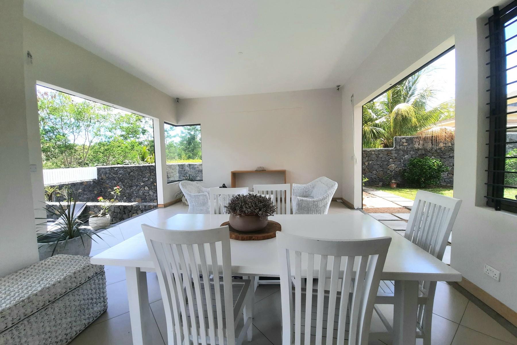 Bella Villa  — 4