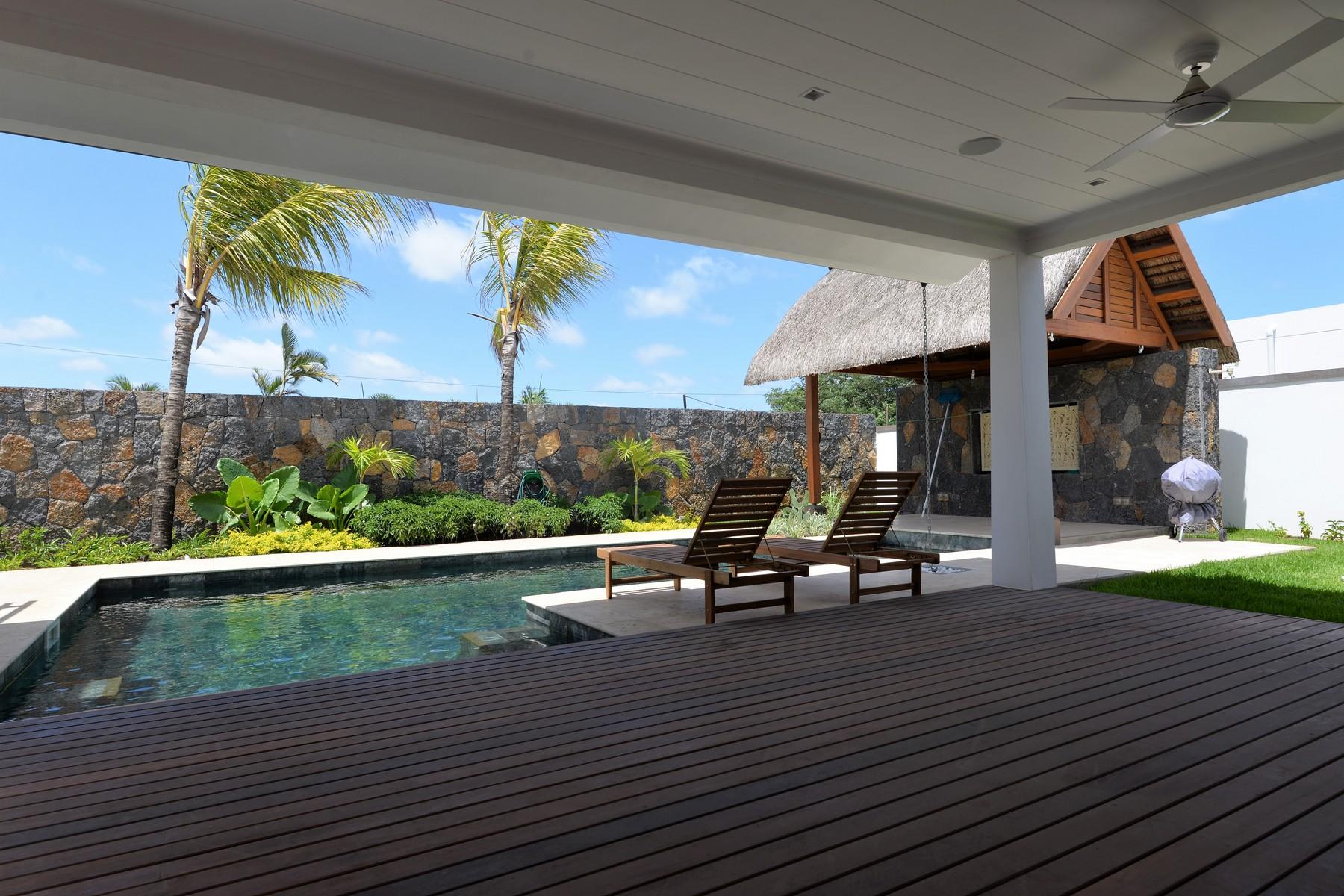 Le Clos Villa — 2