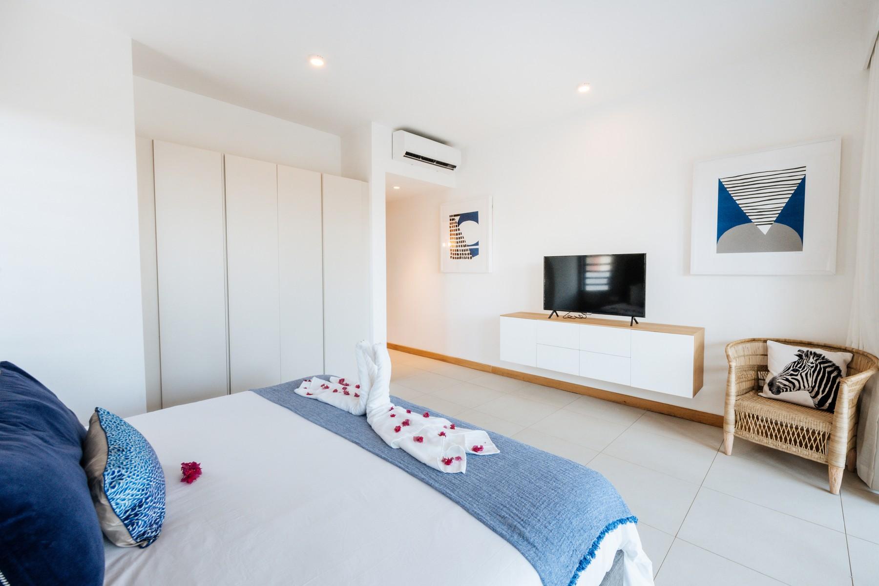 Mythic Apartment — 9