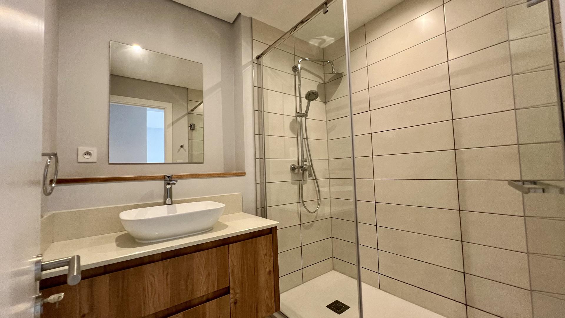 Ultimate convenience Apartment | Cascavelle — 9