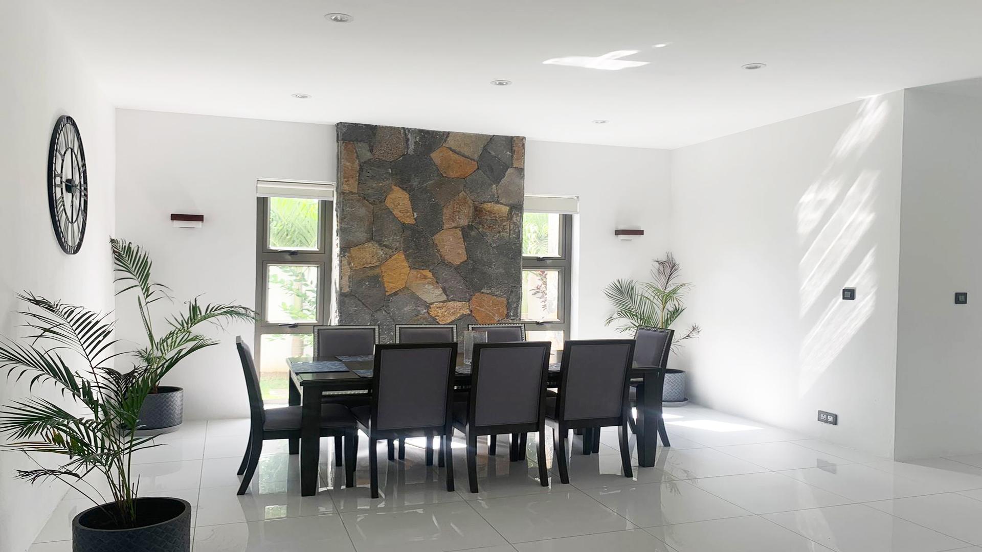 Mont Choisy Avenue — 4