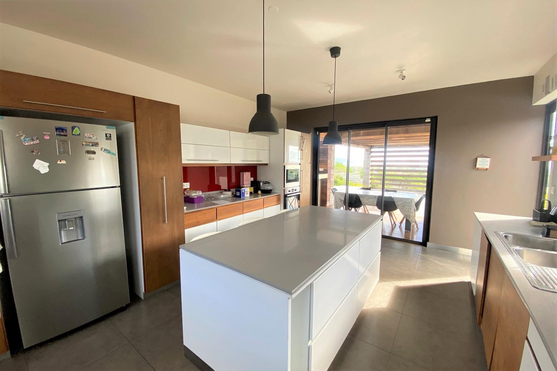 Pocket Listing - Mont Piton Favorite  — 7