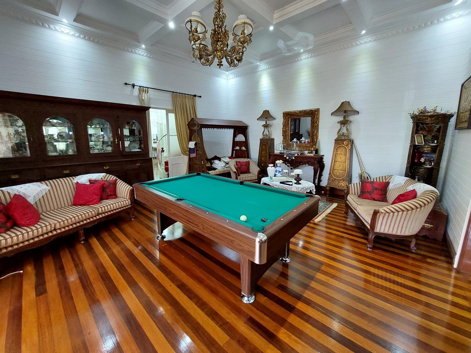 The colonial Splendor  — 8