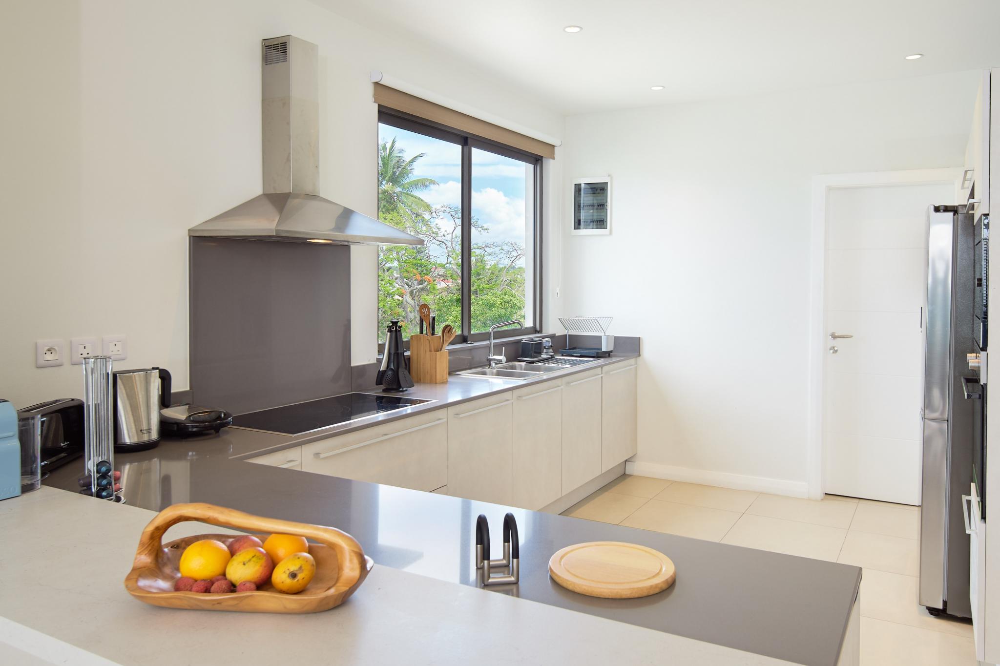 Exquisite Sea Views — 10