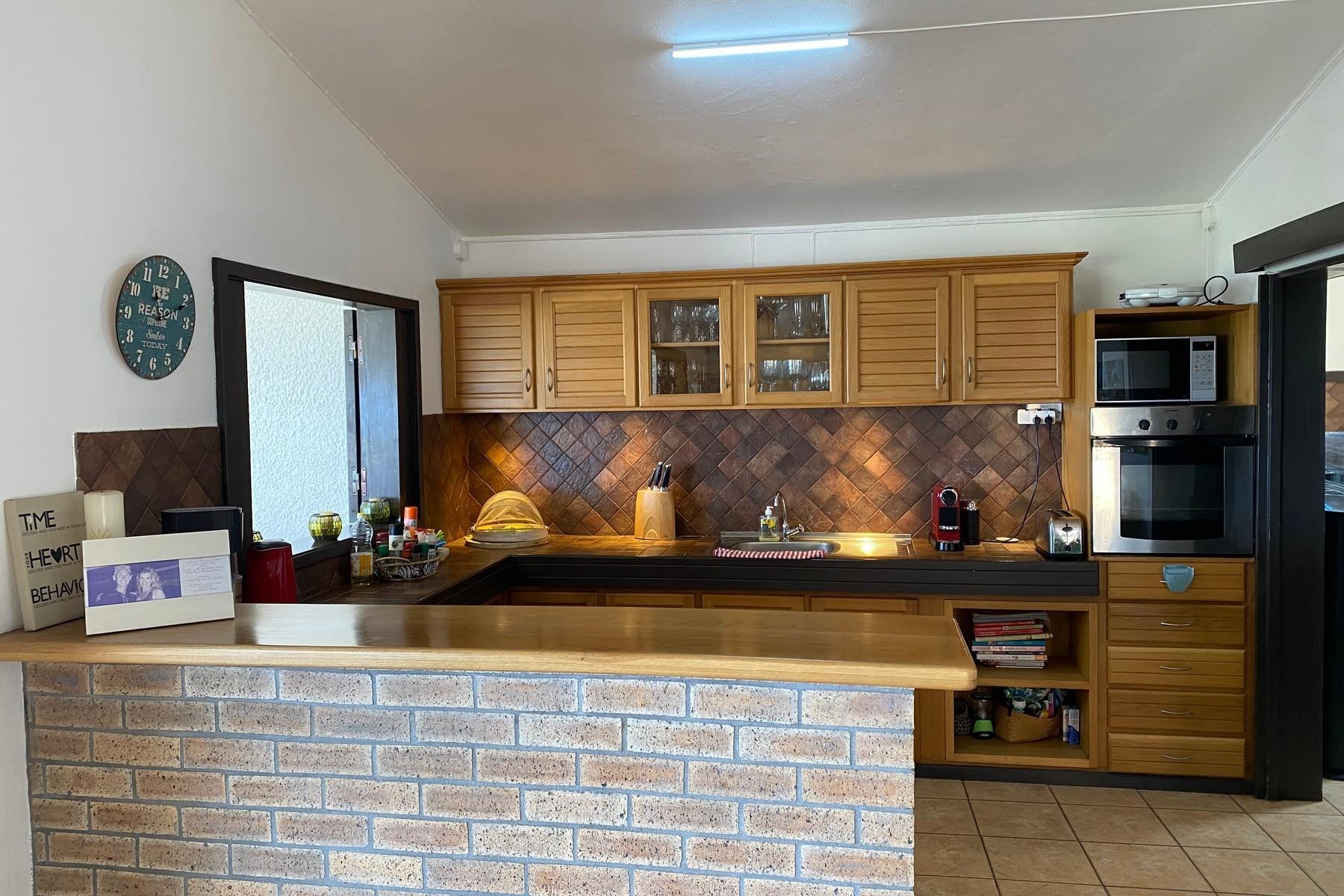 Brand new on the market  — 6