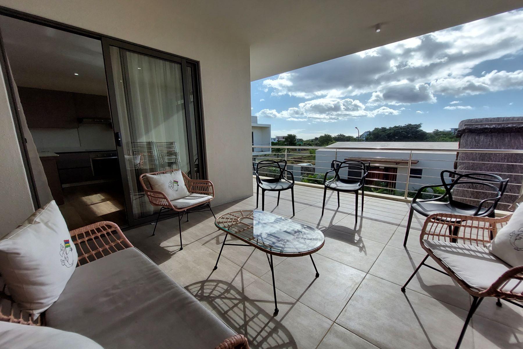 The Ritz Apartment  — 17