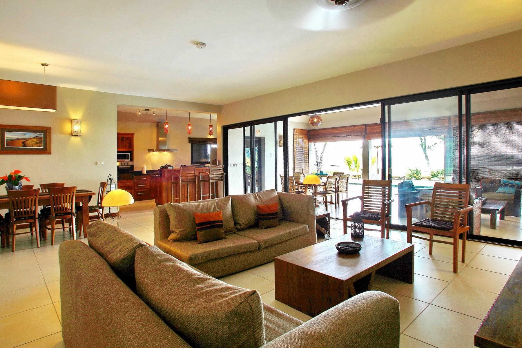 Villa Acacia — 3
