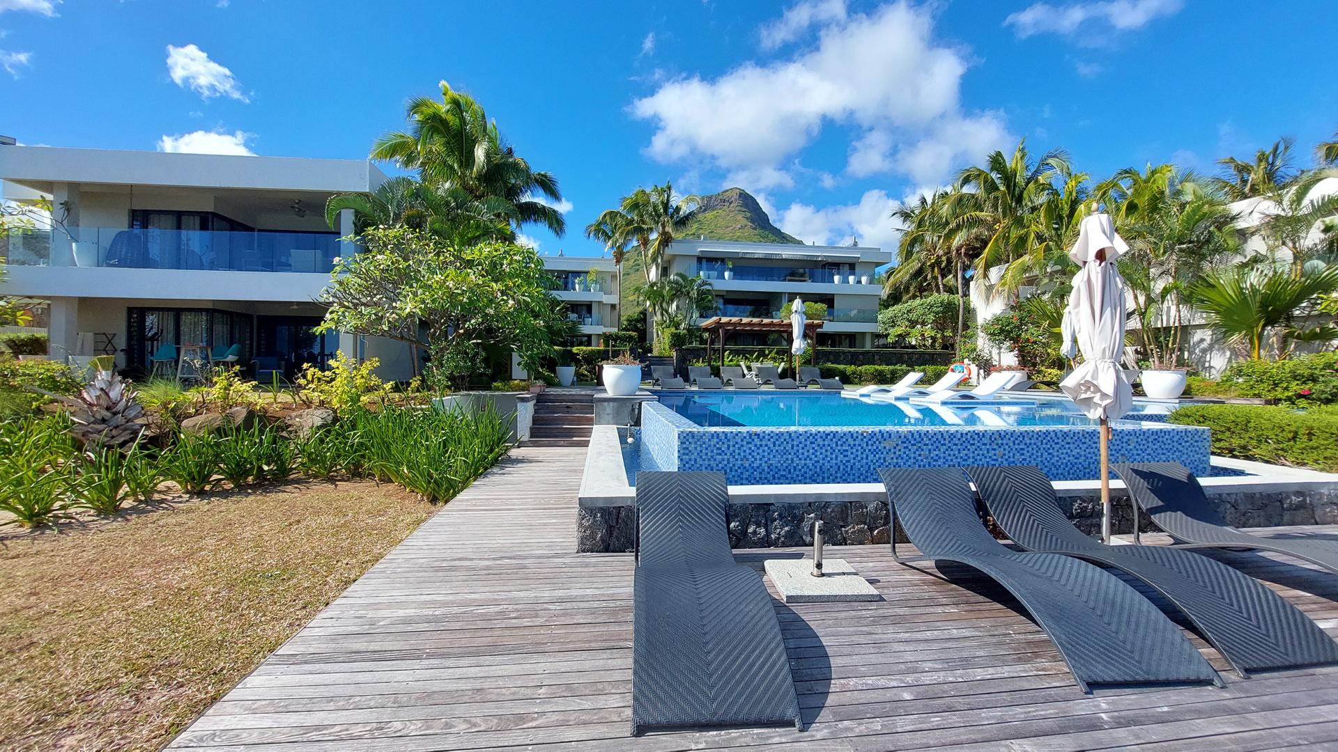 Lorizon - Beachfront Apartment — 4