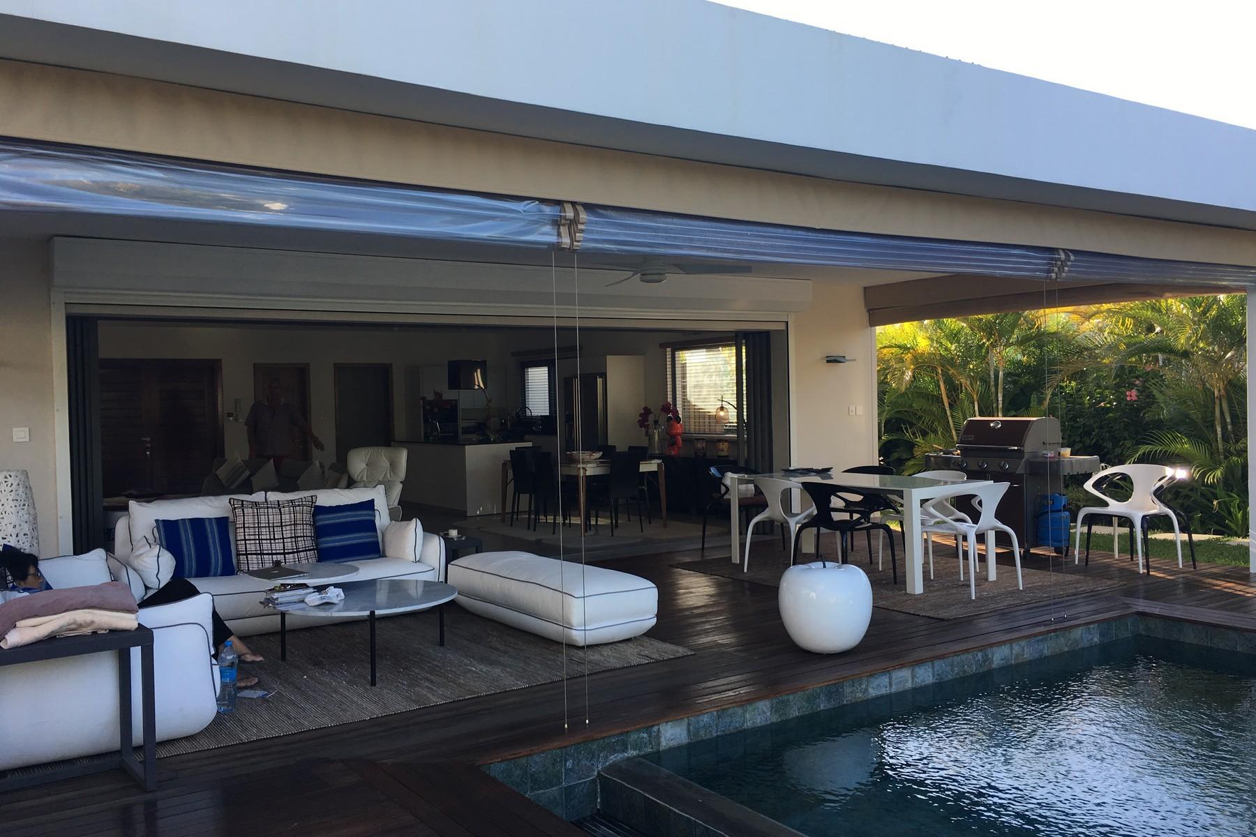 Designer Villa In a Tropical Surround — 3