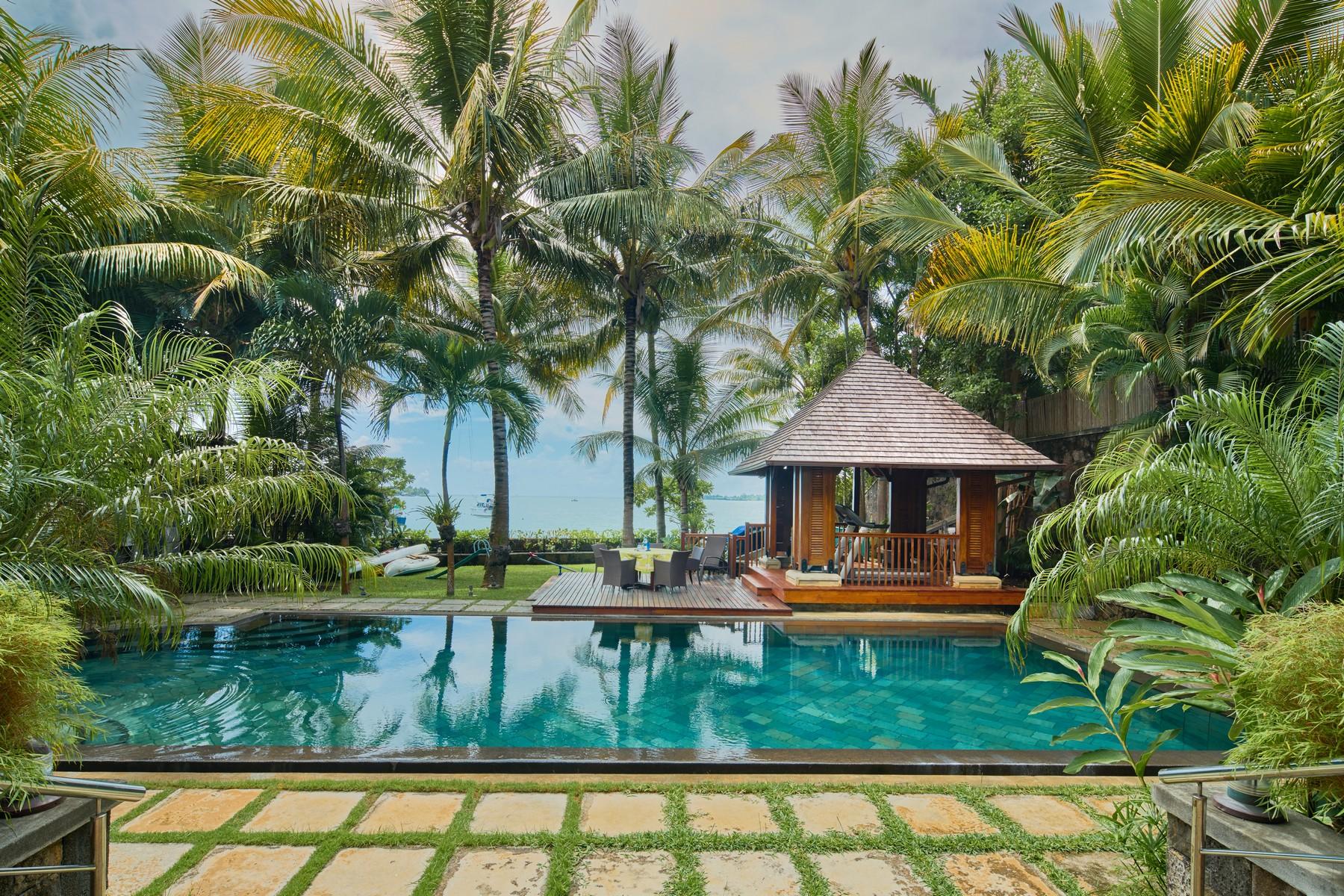 Luxury Family Waterfront Villa — 6