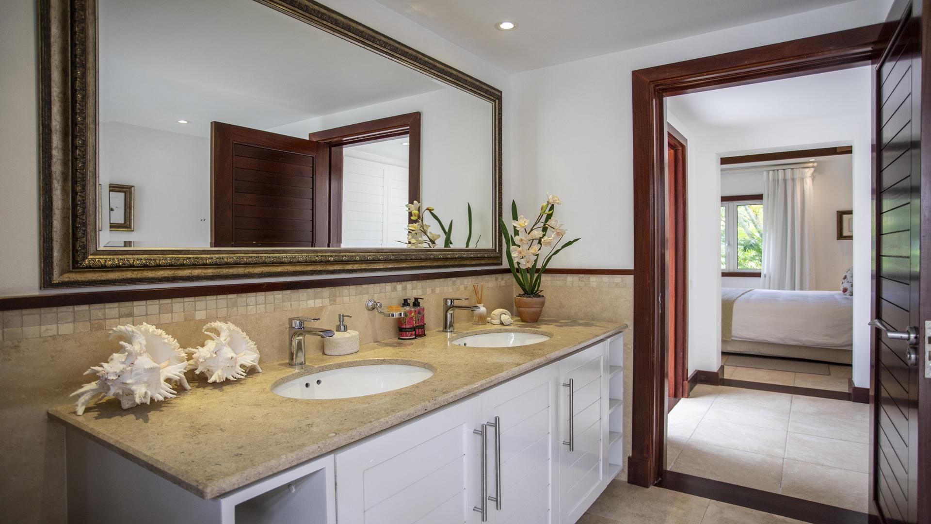 Heritage House  — 17