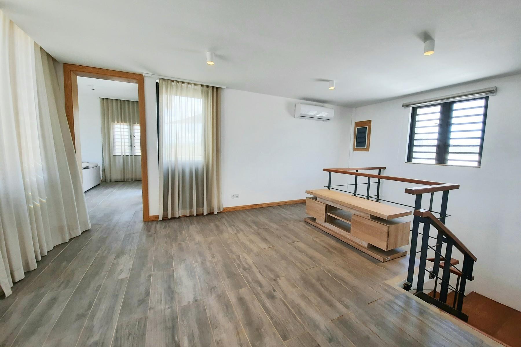   Skyline Villa  — 11