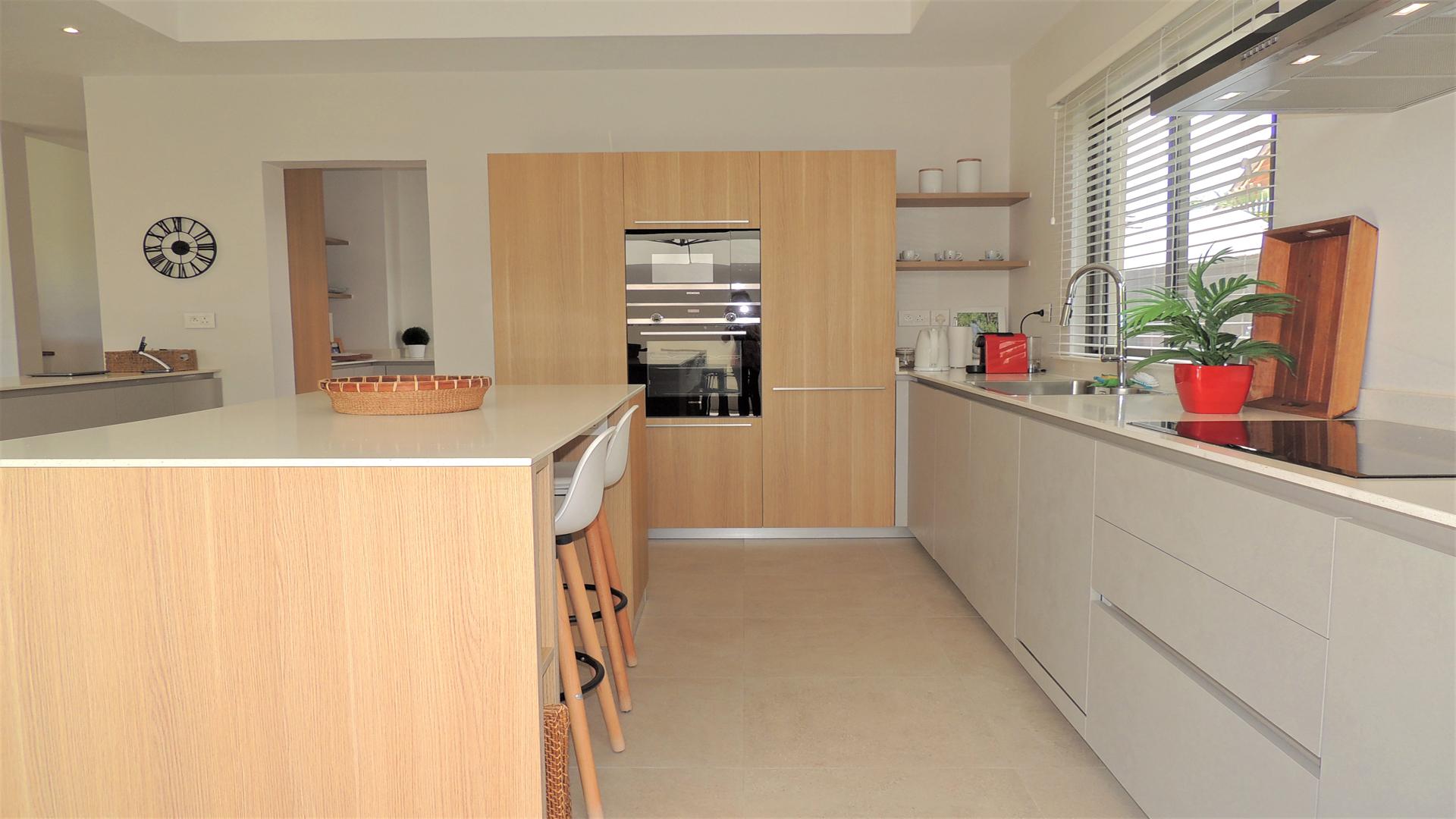 The Westburry Villa — 10