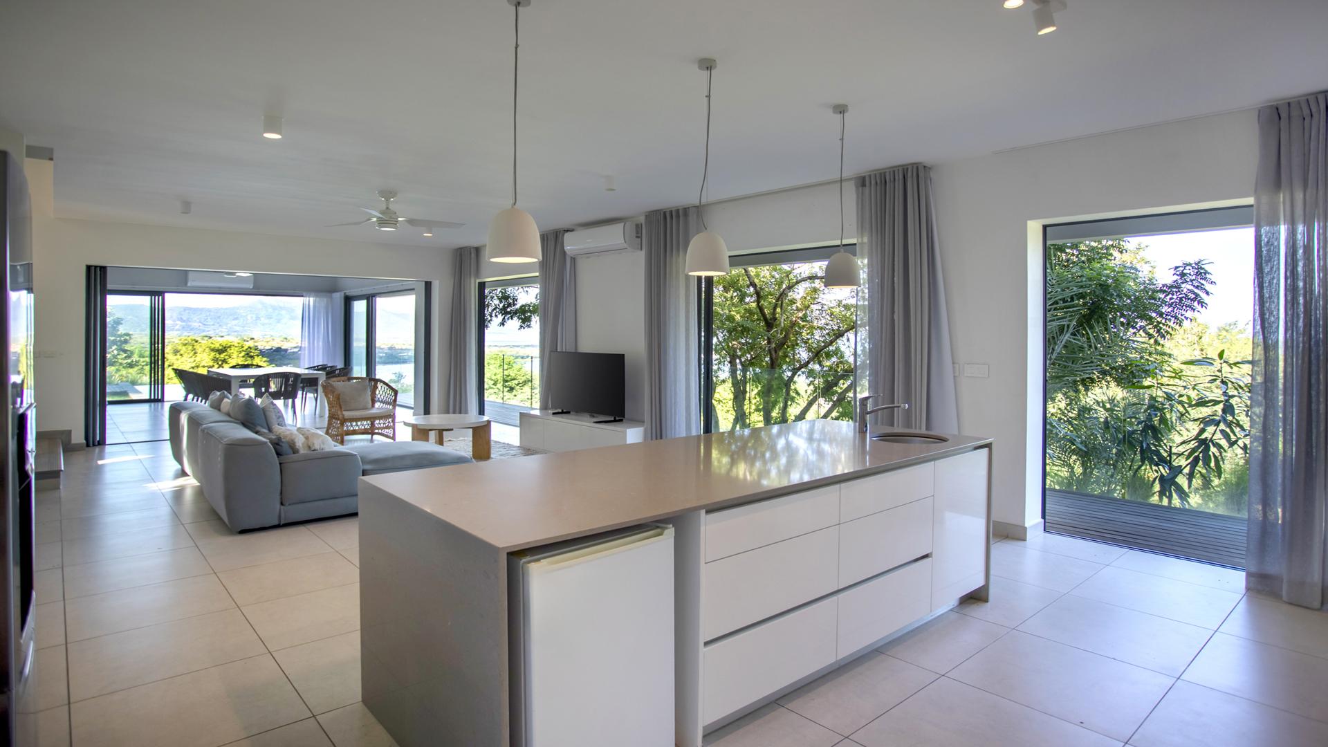 Villa Solara — 11