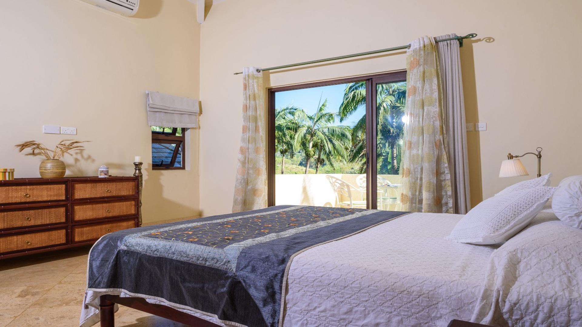 The Quiet Gardens of Chamarel — 22