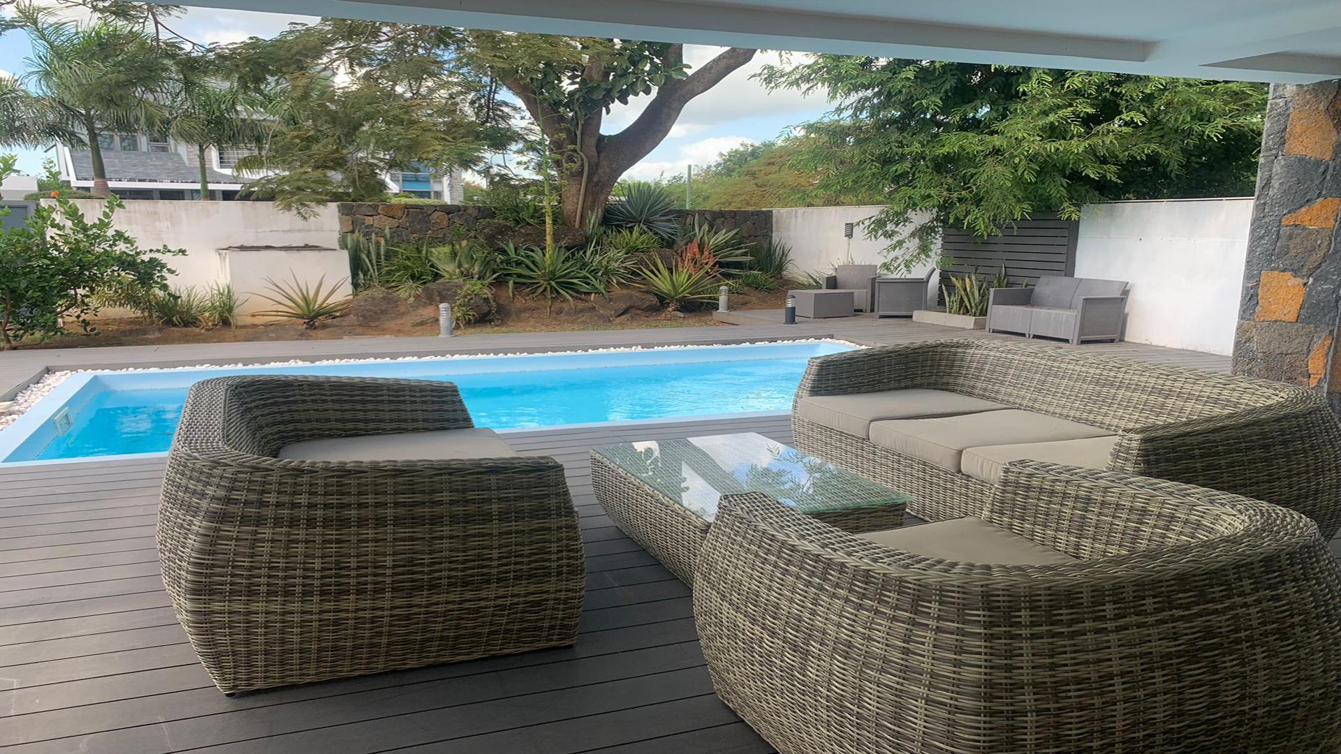 Mont Choisy Avenue — 6