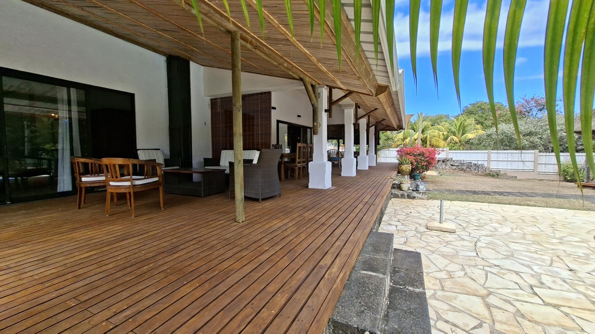 Villa Salina — 2