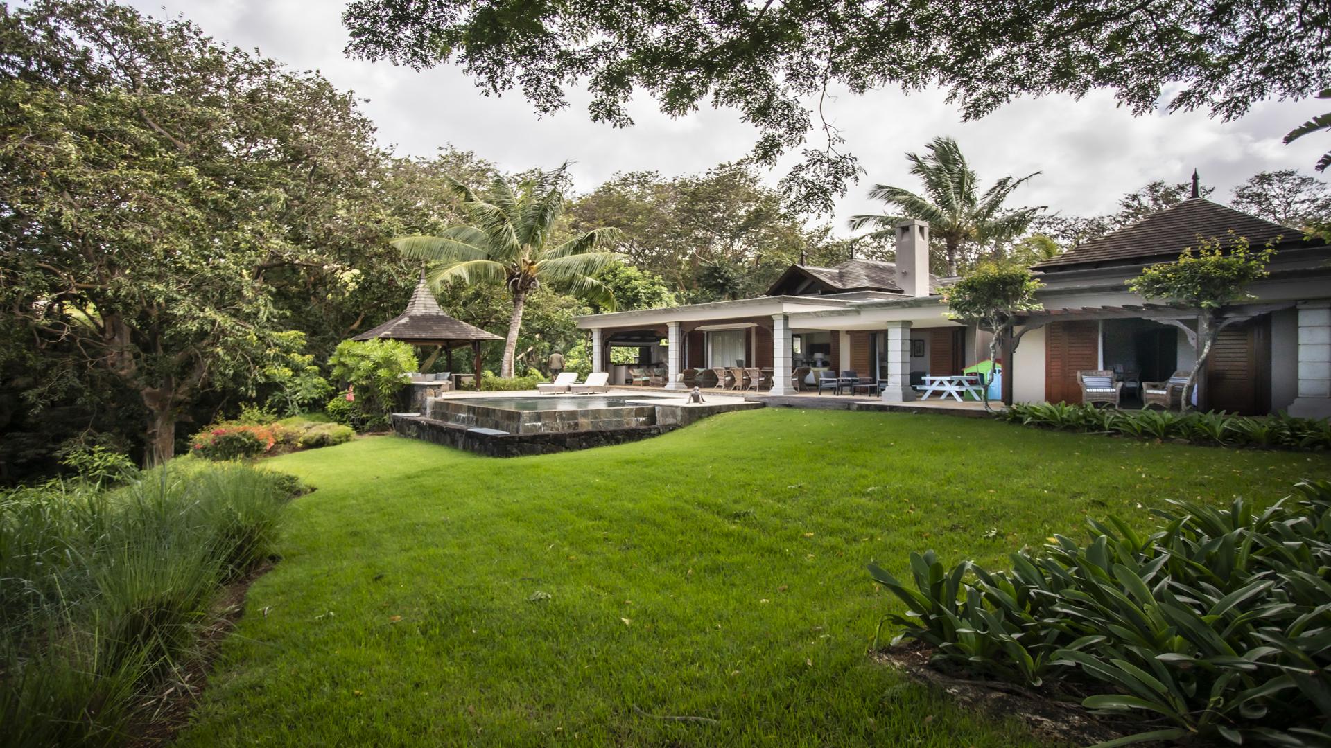 Whisper of Bel Ombre - Heritage Villas Valriche — 3