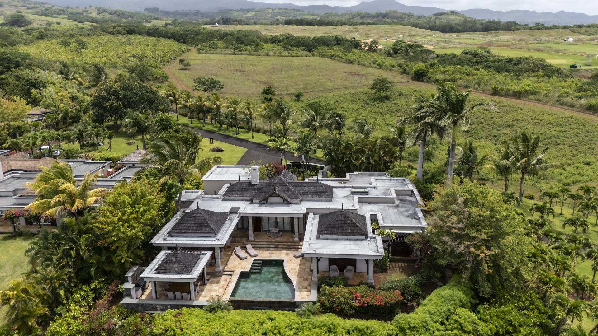 Sublime Reflection - Heritage Villas Valriche — 46