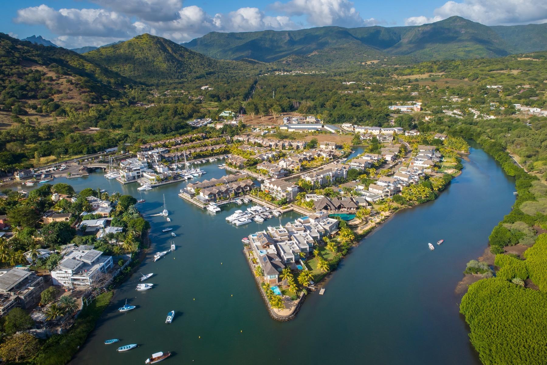Poseidon’s cove — 24