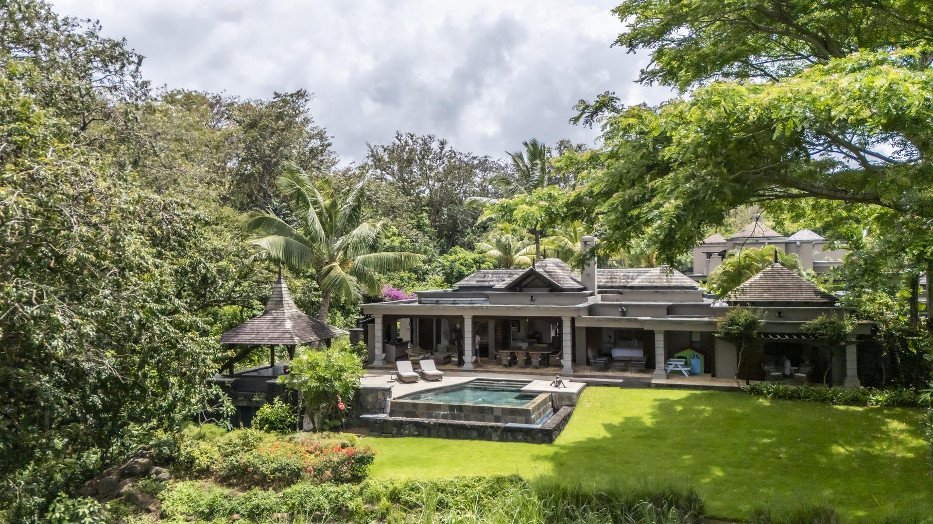 Whisper of Bel Ombre - Heritage Villas Valriche — 40