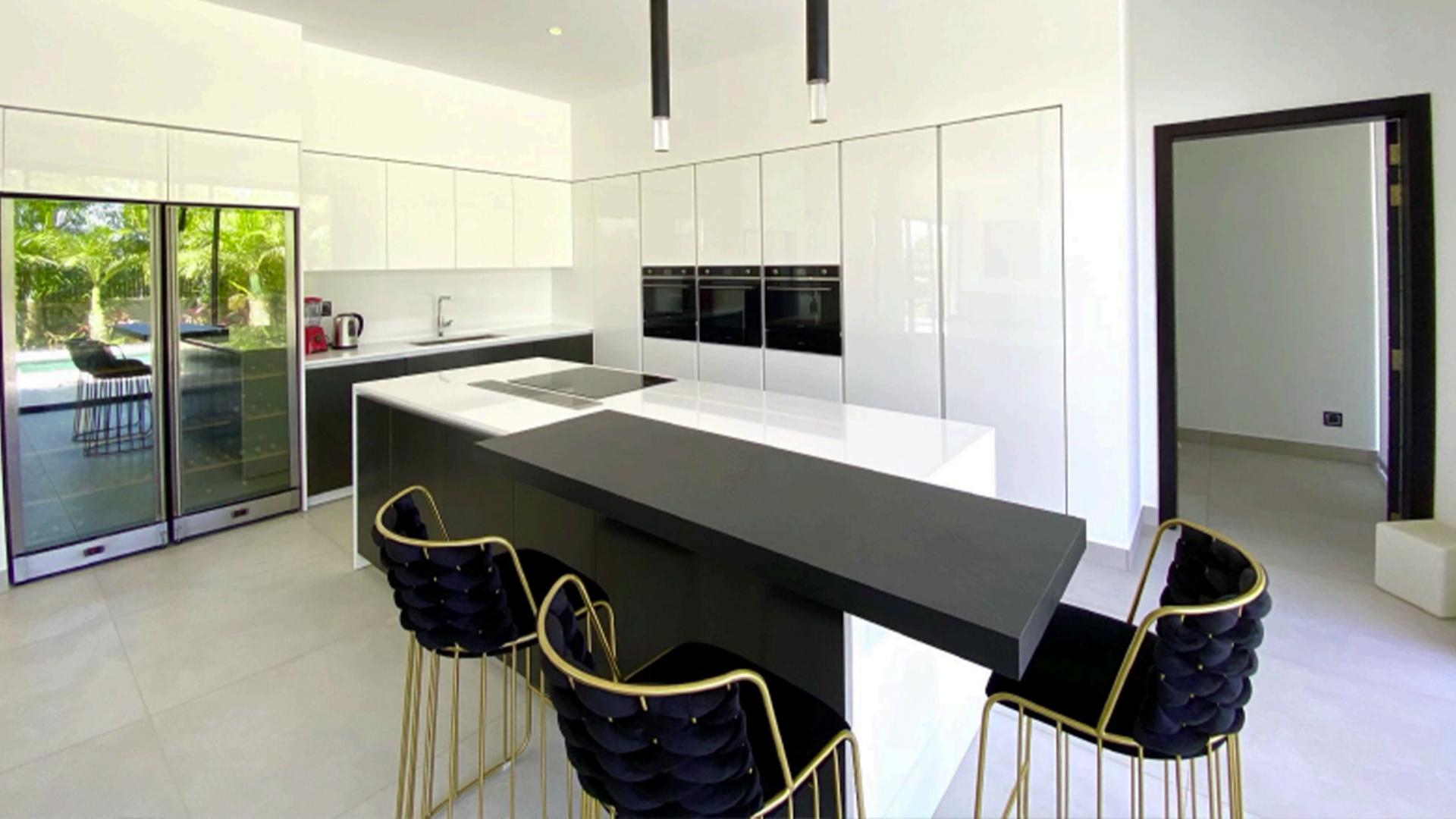 Mont Mascal Prestige  — 12
