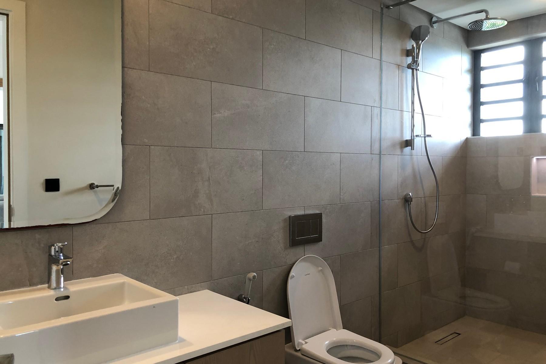 Pointe D'Azur Living, Penthouse — 16