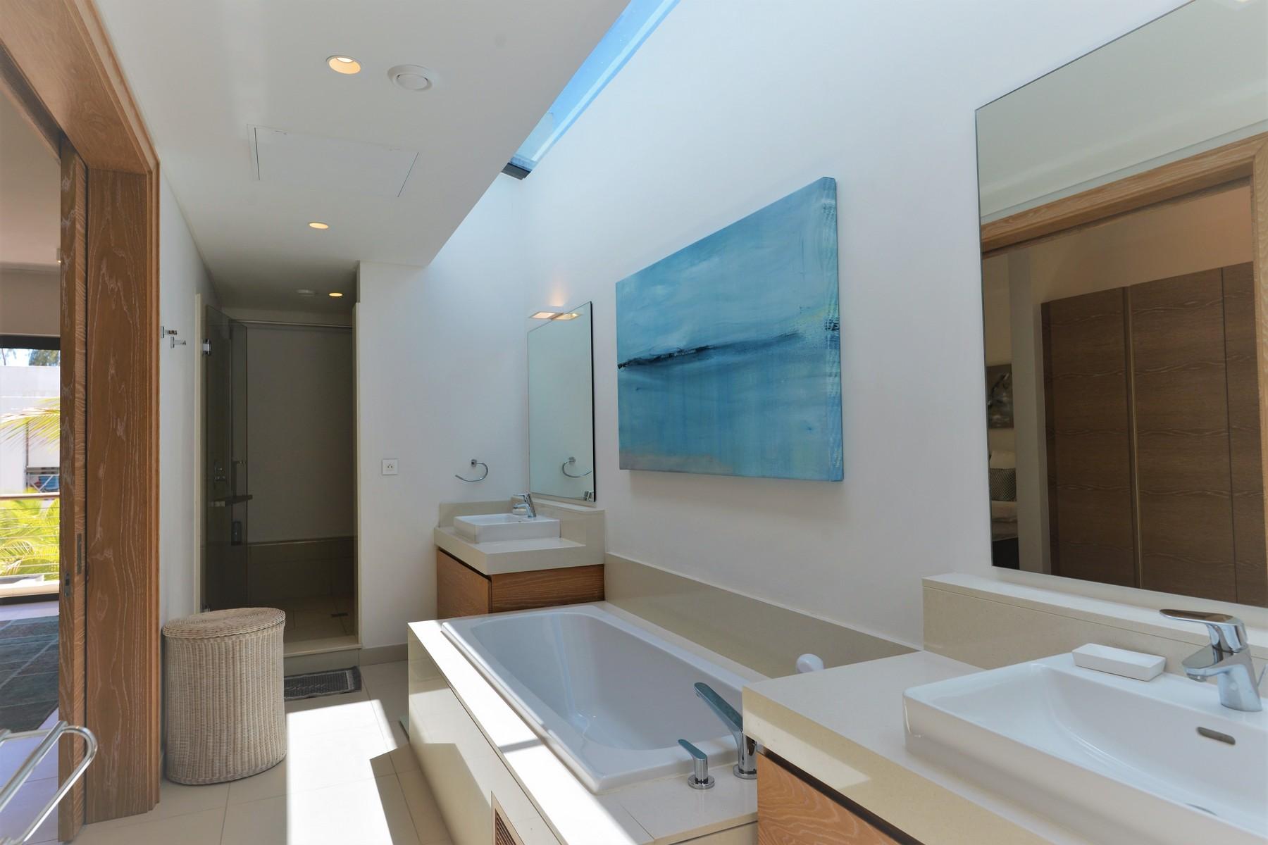 Merville - Luxury Townhouse Beach — 17