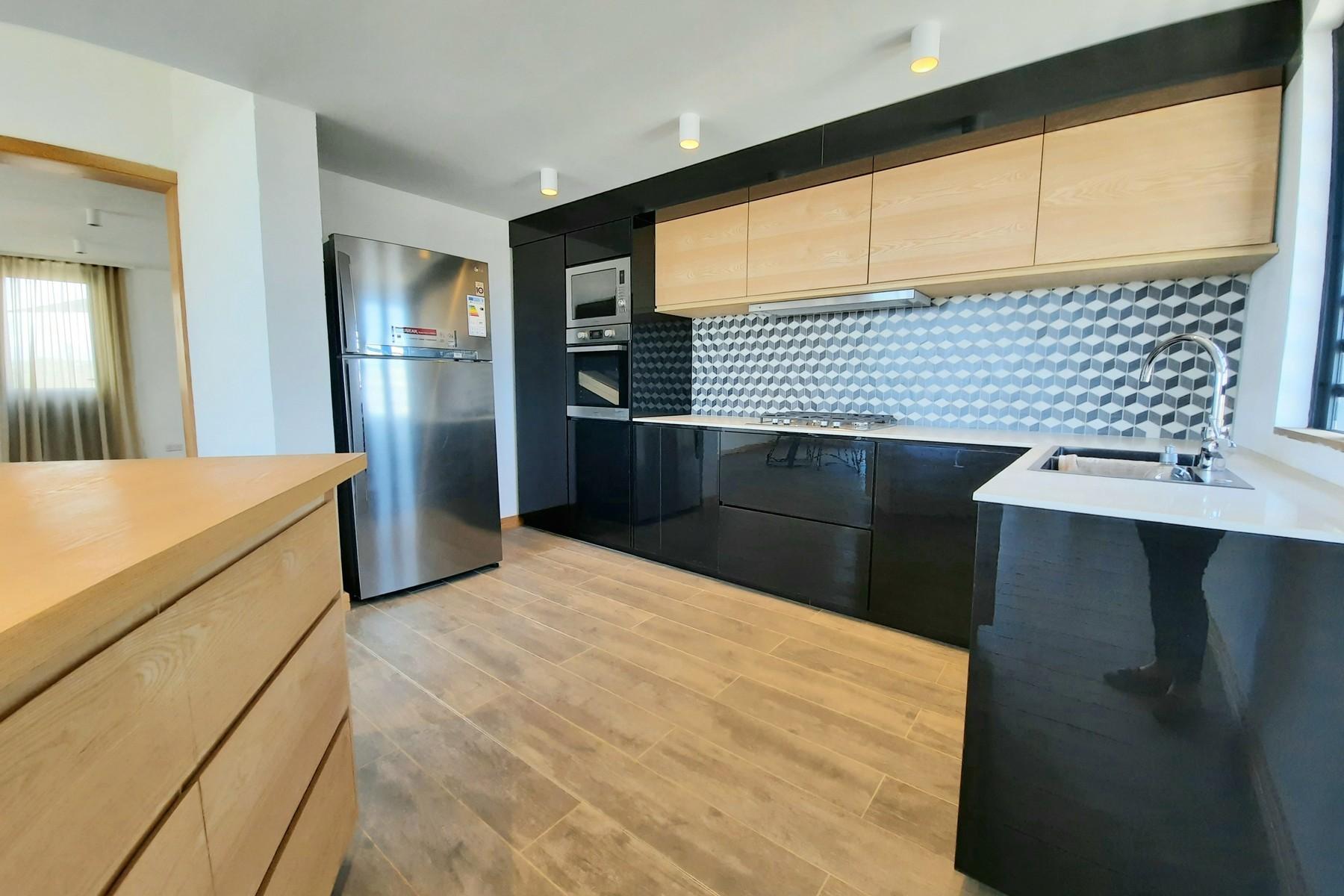   Skyline Villa  — 5
