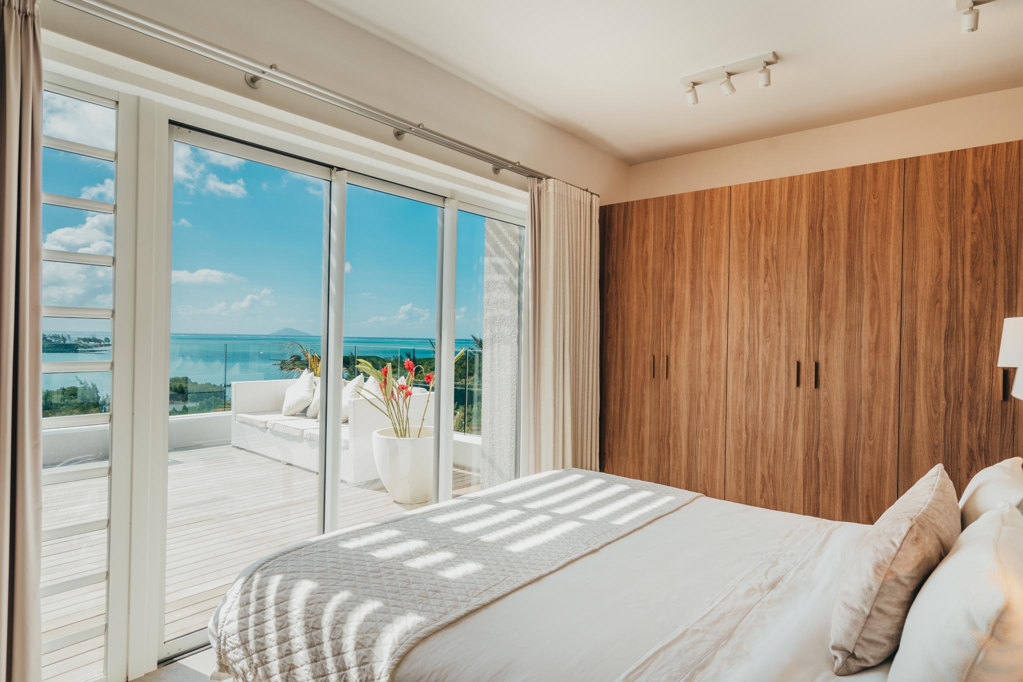 Bernaches, Modern Sea Facing Apartment — 6