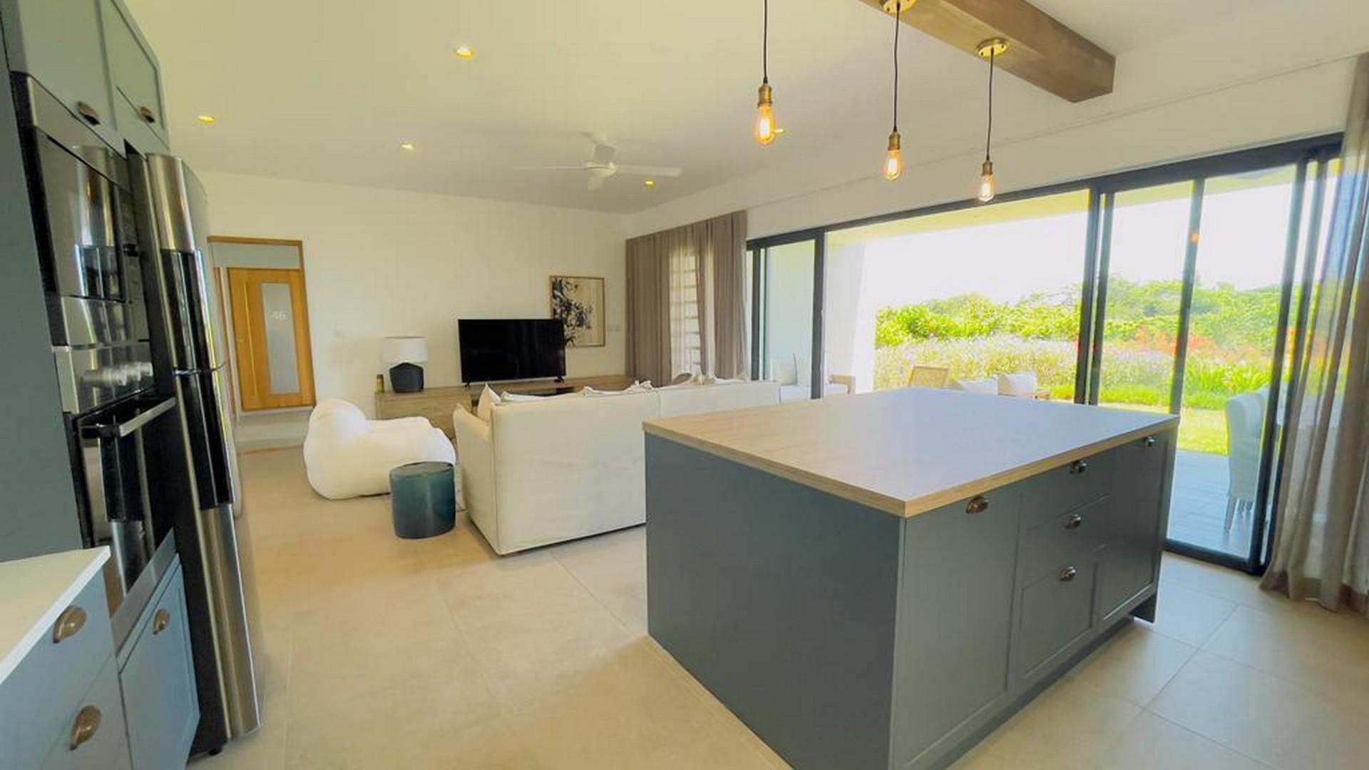 Grace Bay — 10