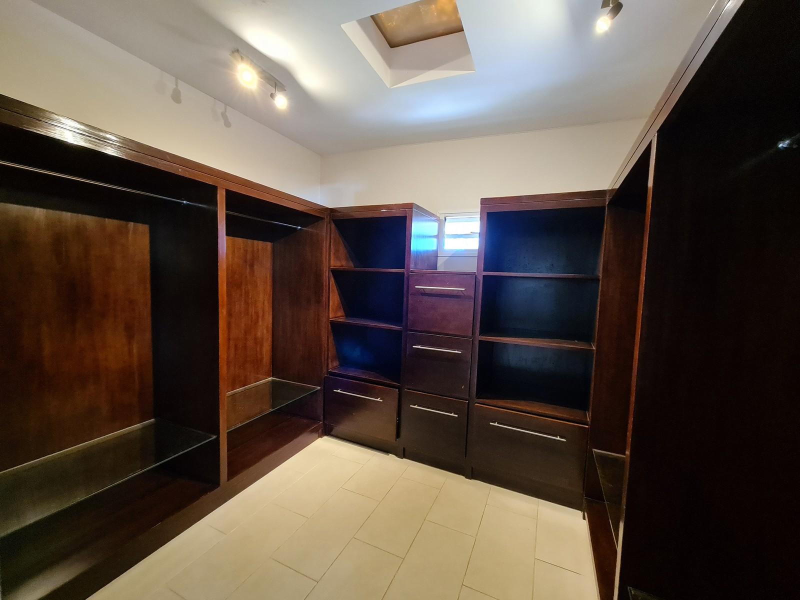 Villa Aurora — 12