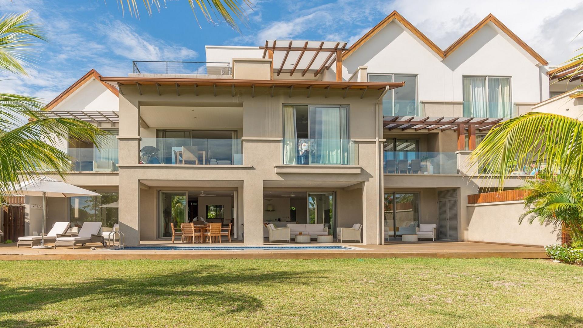 Blue Coast Ground Floor Waterfront apartment, West Island Resort — 14